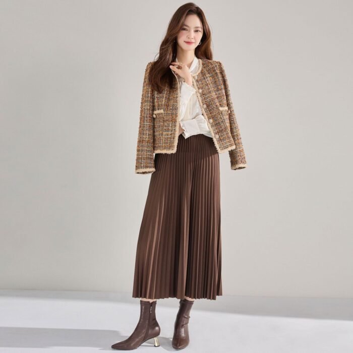 47e4d0f0-37d5-4725-b7c7-57db95ecc824.jpg High Waist Fat Cover Slimming Pleated Skirt - Image 3