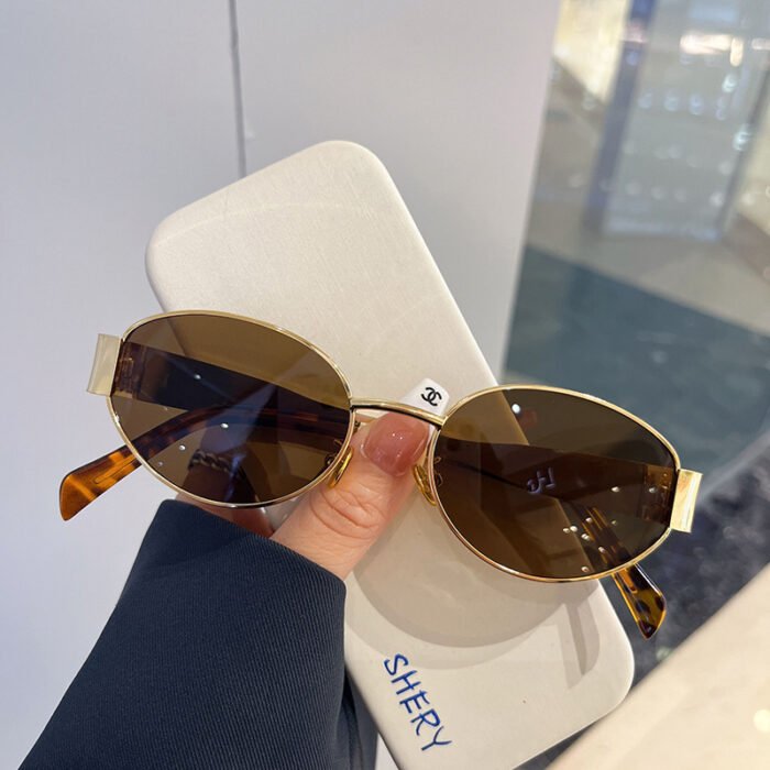 b405854a-5b27-4911-8cdc-a3b4a40870bd.jpg New Retro Oval Frame Glasses - Image 6