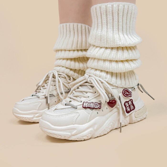 de6bfc0c-66f6-4842-a59e-3349fecfa59c.jpg White Thick Soled Sports And Leisure Shoes For Women - Image 1