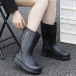 Fashion Middle Women's Non-slip Rain Boots - Image 4