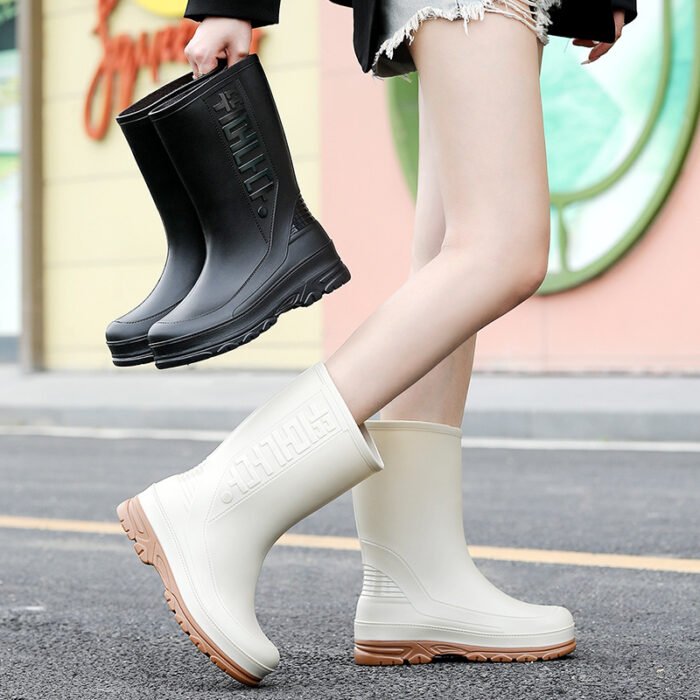 Fashion Middle Women's Non-slip Rain Boots - Image 3
