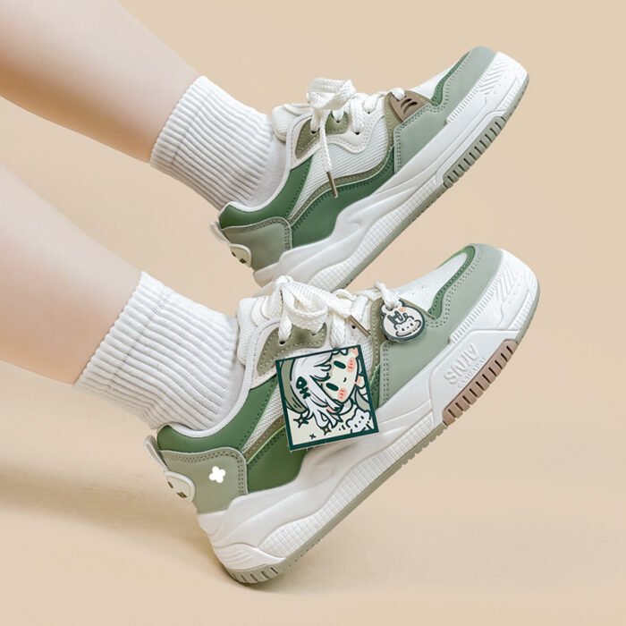 O1CN01GjcwRa2D8pKxtIo6M_957808565-0-cib.jpg Green Versatile Good-looking Junior High School Girls' Shoes - Image 1