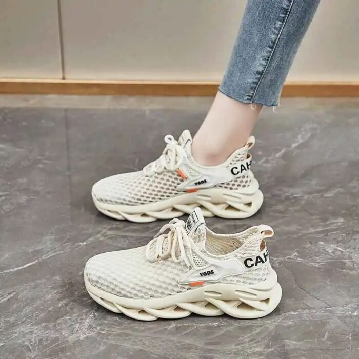 O1CN01IVZVBC1WPI1zb3zup_2216340702780-0-cib.jpg Summer Fly-knit Sneakers Versatile Mesh Breathable - Image 1