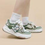 Green Versatile Good-looking Junior High School Girls' Shoes - Image 3