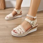 New European And American Peep Toe Fashion Comfortable Wedge Platform Buckle Strap Plus Size Sandals - Image 6