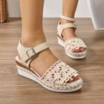 New European And American Peep Toe Fashion Comfortable Wedge Platform Buckle Strap Plus Size Sandals - Image 2